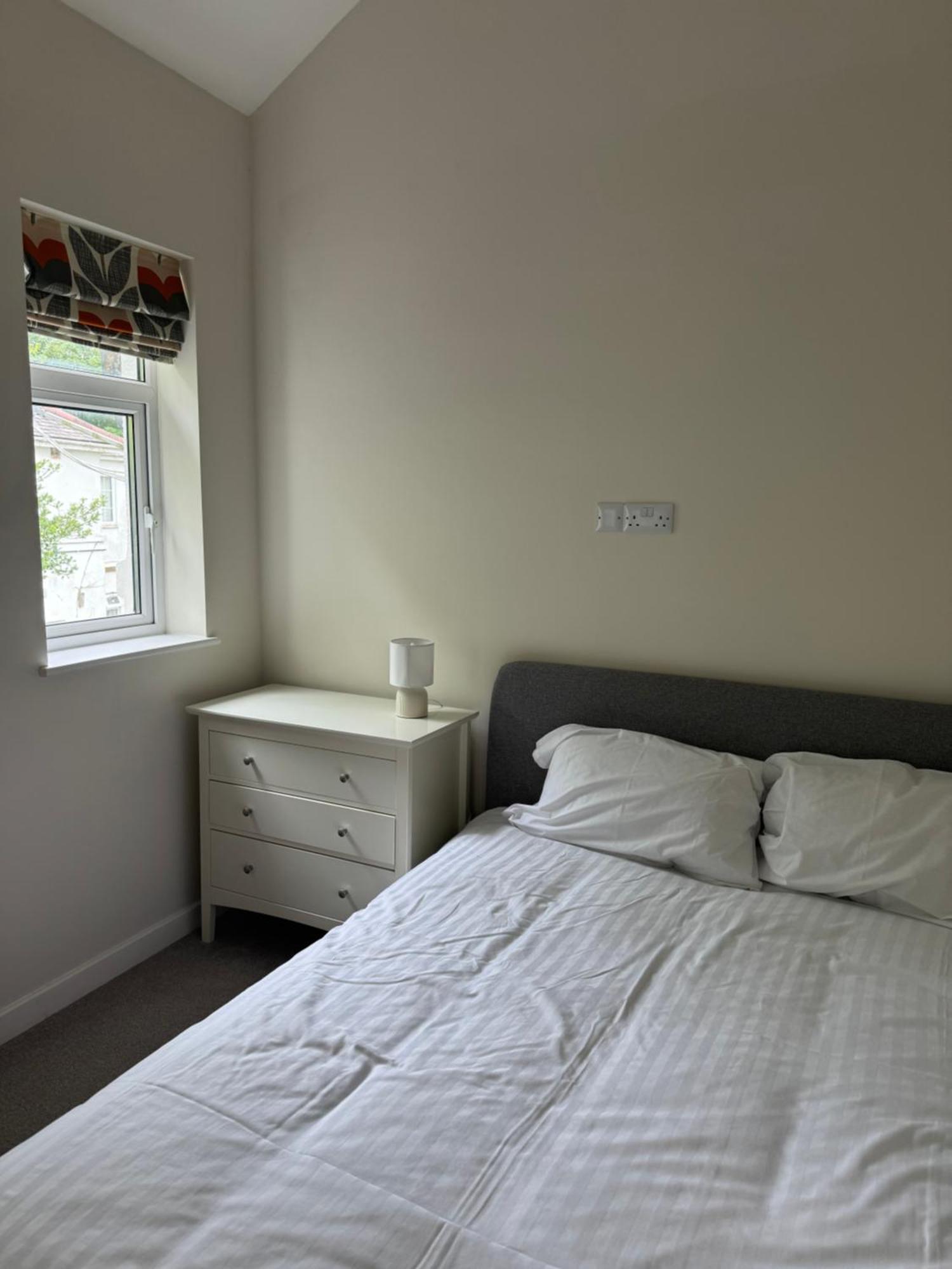 Armyn House Apartments, Your Coastal Escape In Фалмът Екстериор снимка