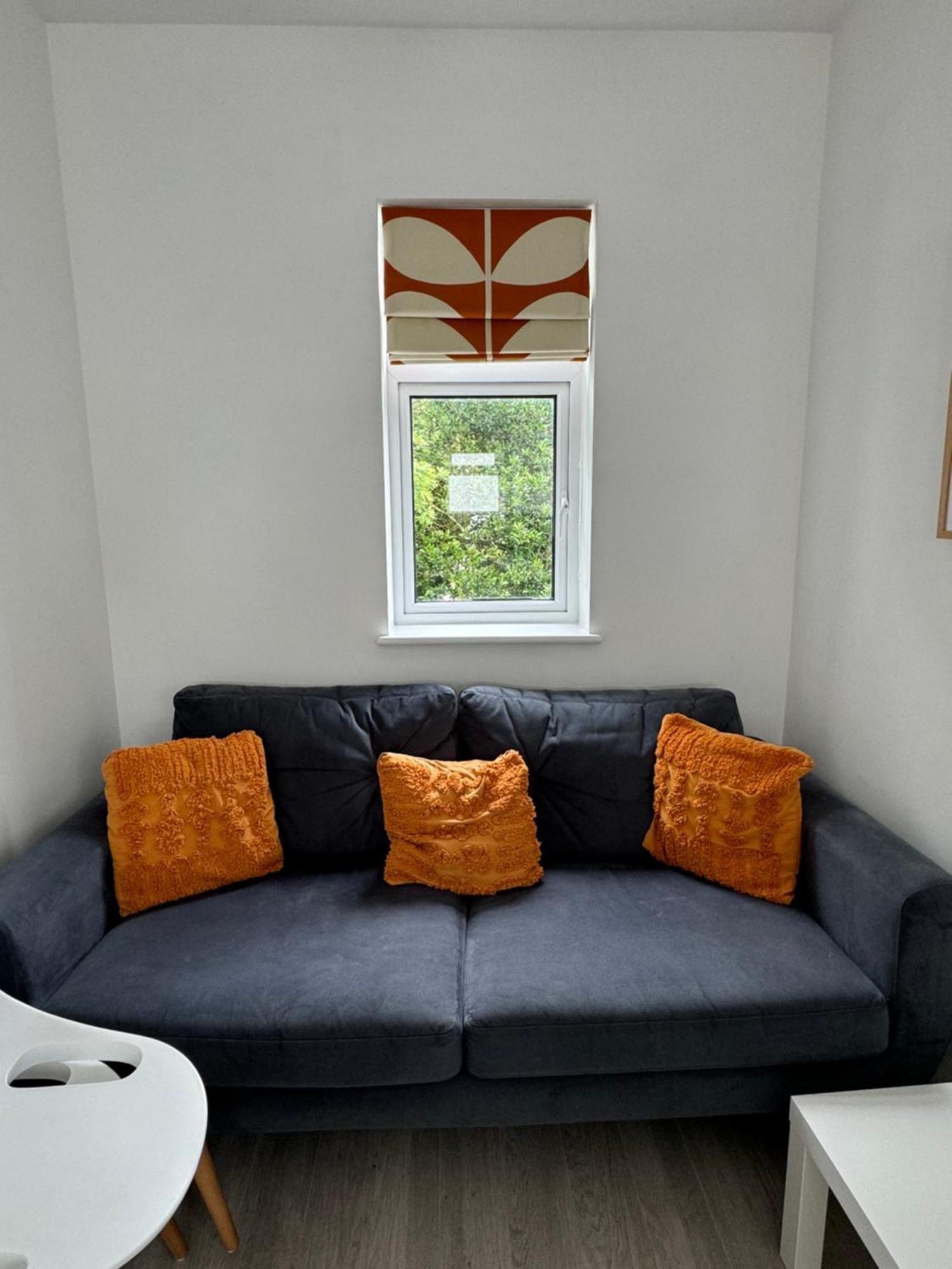 Armyn House Apartments, Your Coastal Escape In Фалмът Екстериор снимка