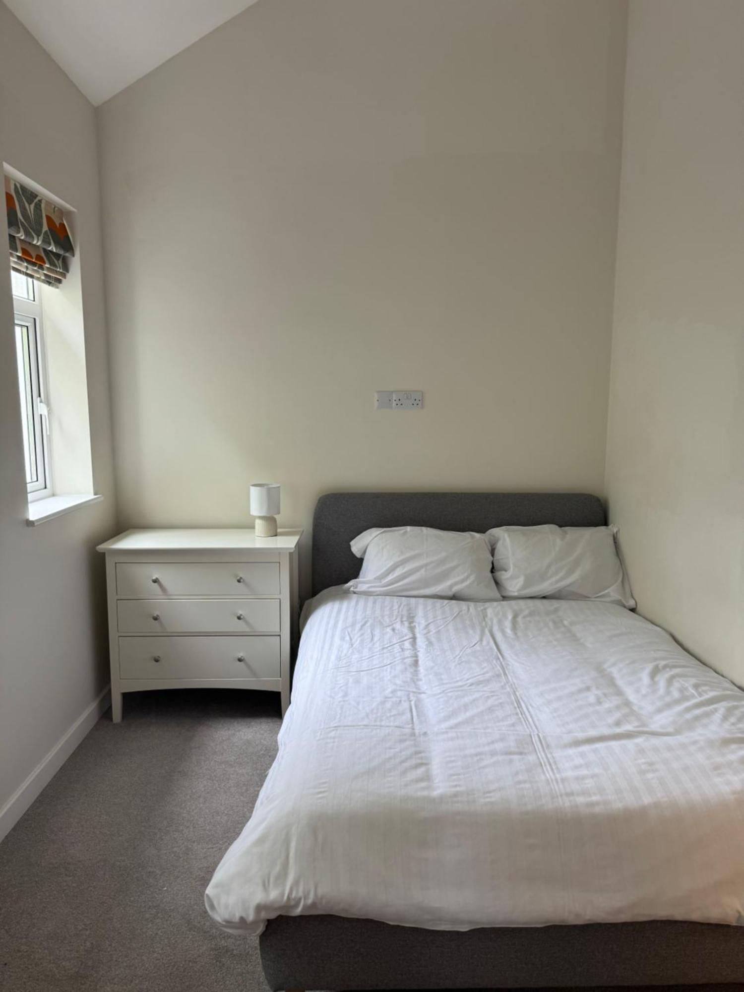 Armyn House Apartments, Your Coastal Escape In Фалмът Екстериор снимка
