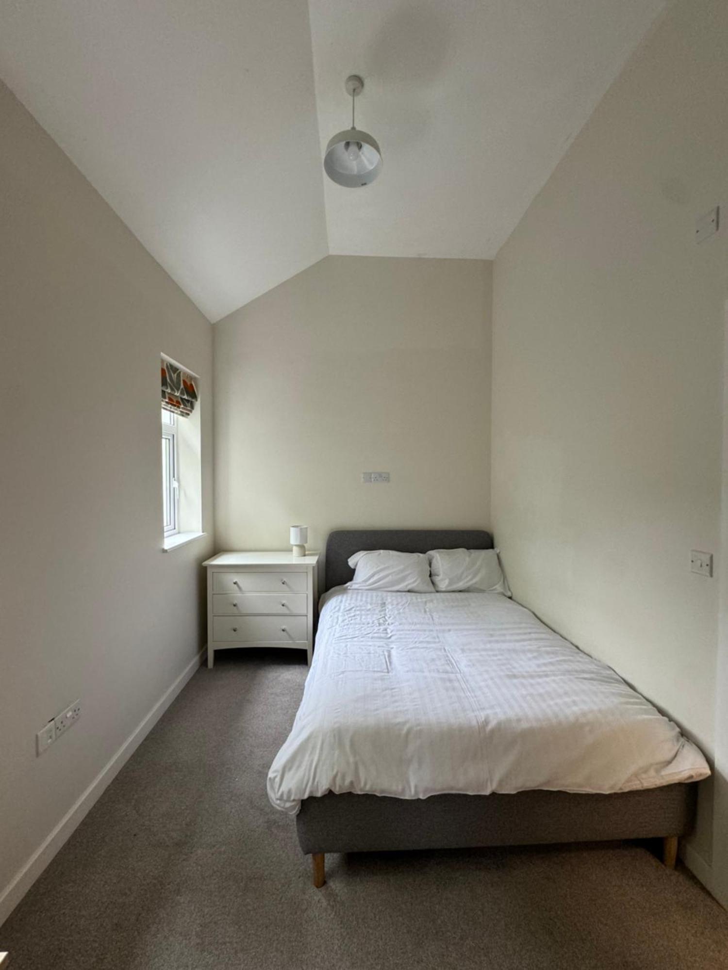 Armyn House Apartments, Your Coastal Escape In Фалмът Екстериор снимка