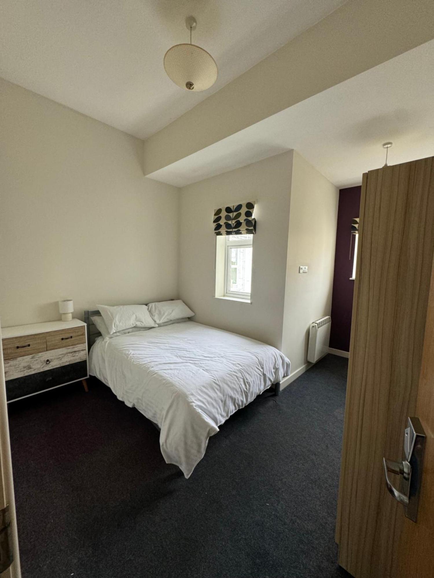 Armyn House Apartments, Your Coastal Escape In Фалмът Екстериор снимка